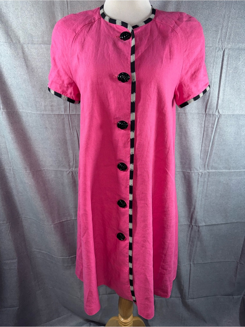2625-Constance Saunders Hot Pink Short-Sleeve Button-Front Dress